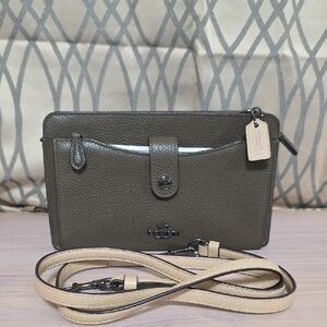 Coach 2017 Brown Crossbody Bag With Crean Wallet